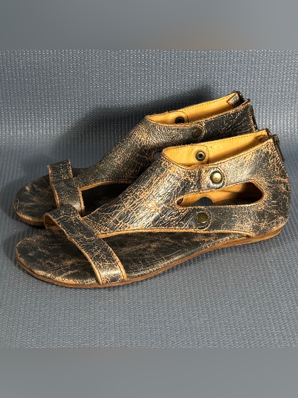 Bed Stu Women's Soto Distressed Leather Sandals Size 10